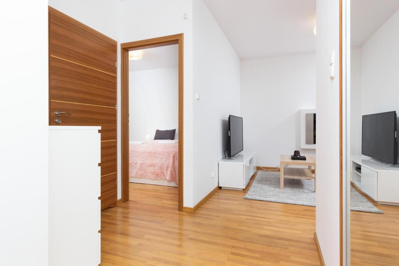 Apartments Platynowa Gdansk By Noclegi Renters ภายนอก รูปภาพ