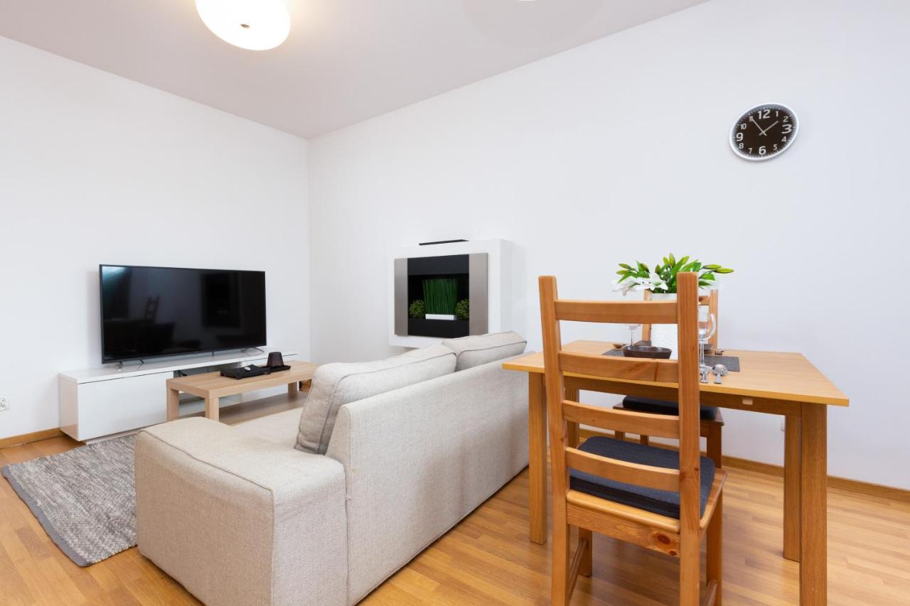 Apartments Platynowa Gdansk By Noclegi Renters ภายนอก รูปภาพ
